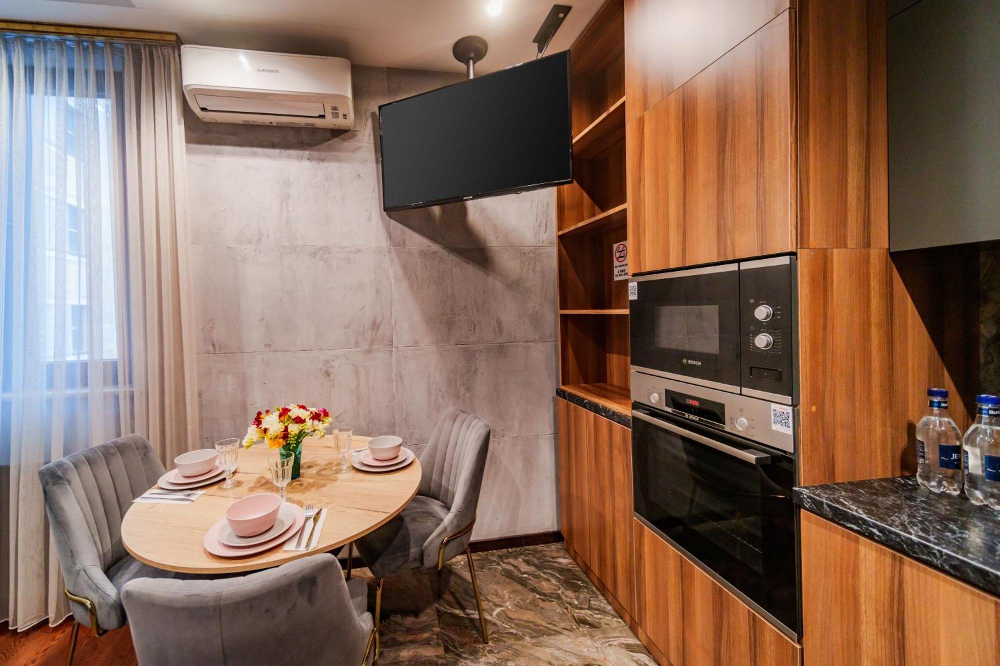 Arch Apart Hotel Yerevan Quarto foto